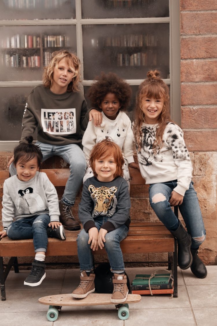 H&M SUPPORTS WWF