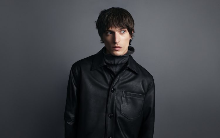 <center>20% off outerwear for a limited time</center>